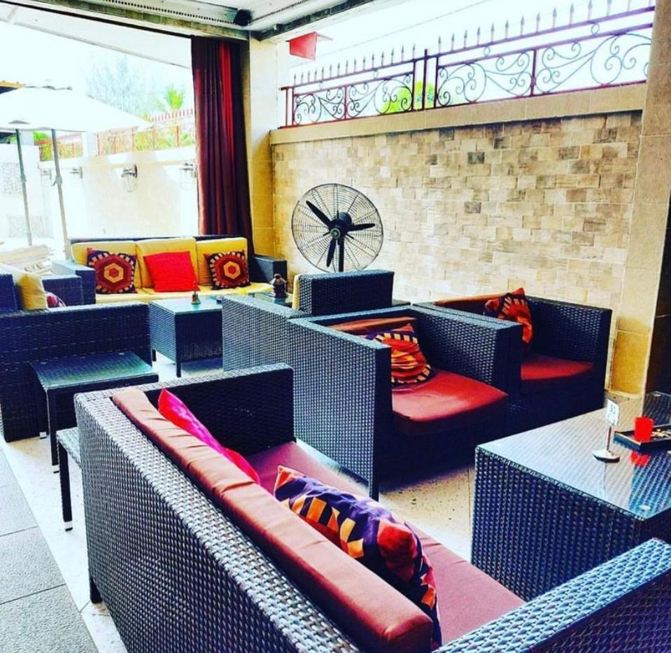 Residence Hoteliere Le Jomonia Libreville Exterior foto